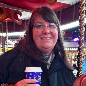 Meet your Posher, Whitney